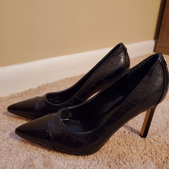 Pumps - Picture 2 of 3